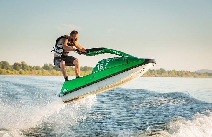 
								Jet Skiing in Marrakech full									